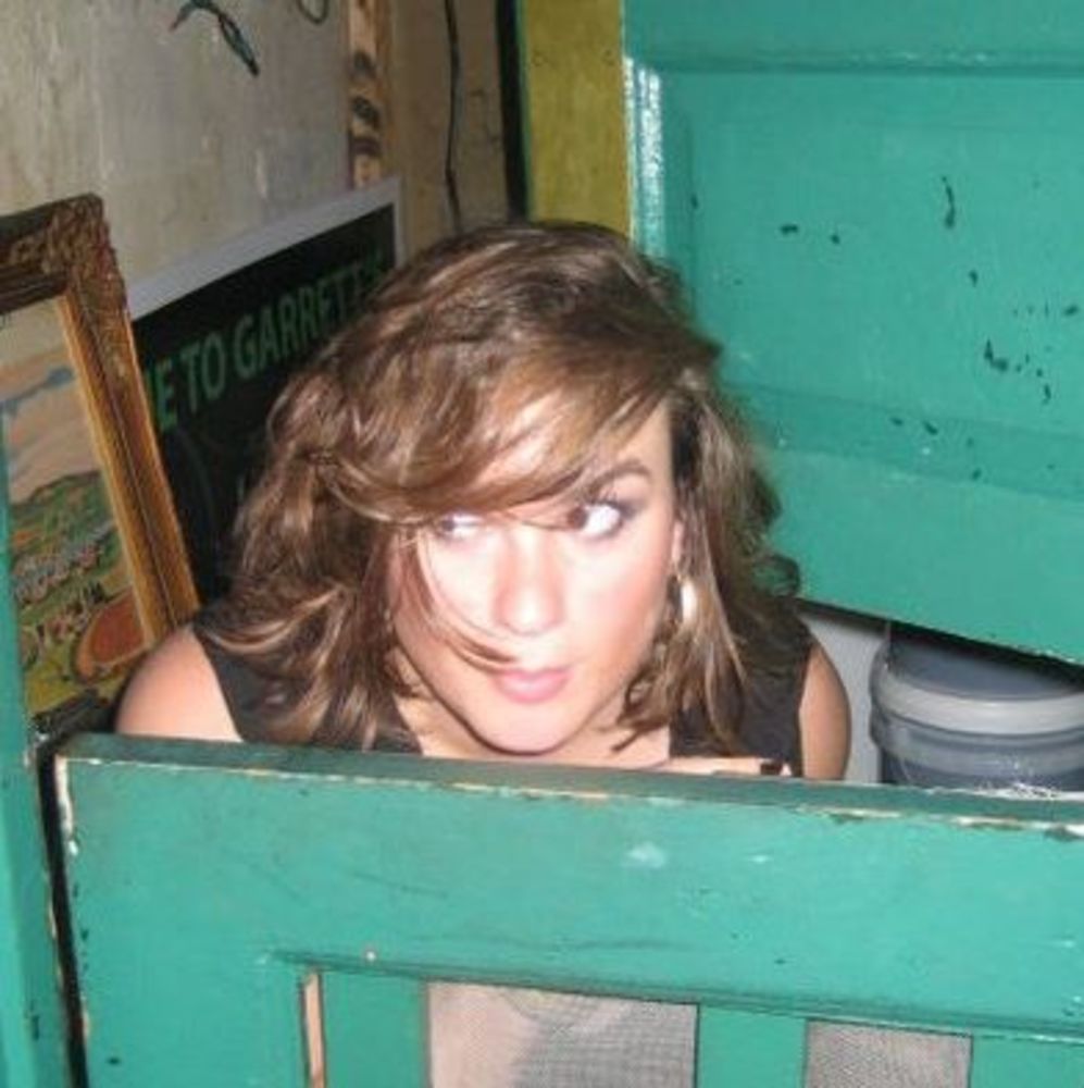 Meet your Posher, Whitney